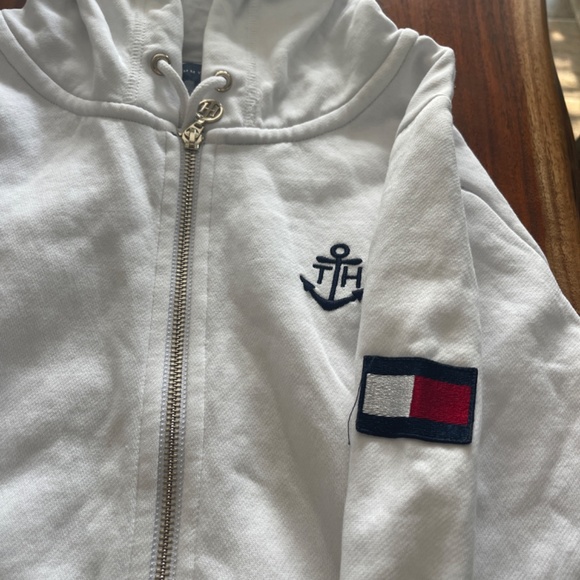 Sweatshirt - Picture 2 of 5